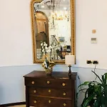 エレット ホテル 3*